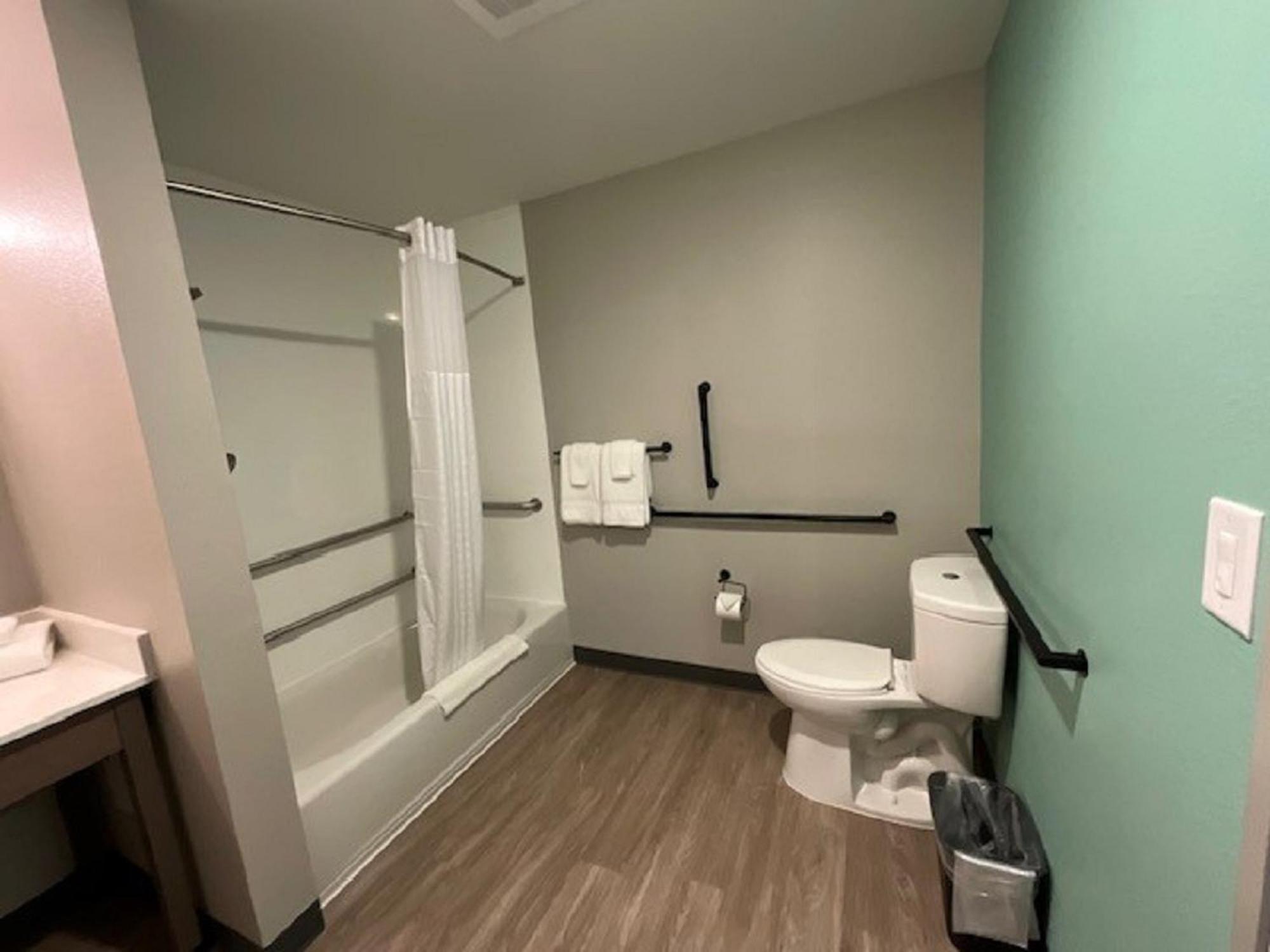 Echo Suites Extended Stay By Wyndham Dallas Plano - Frisco Exterior photo